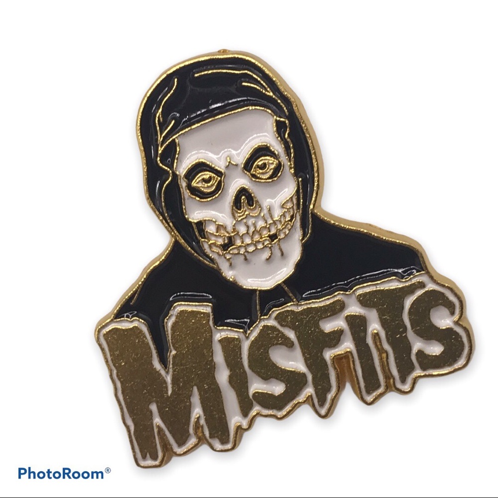 Misfits crimson ghost lapel flair jacket Pin punk - Picture 3 of 3
